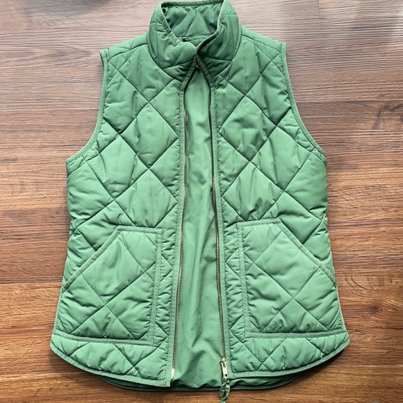 Green quilted vest - Picture 1 of 5
